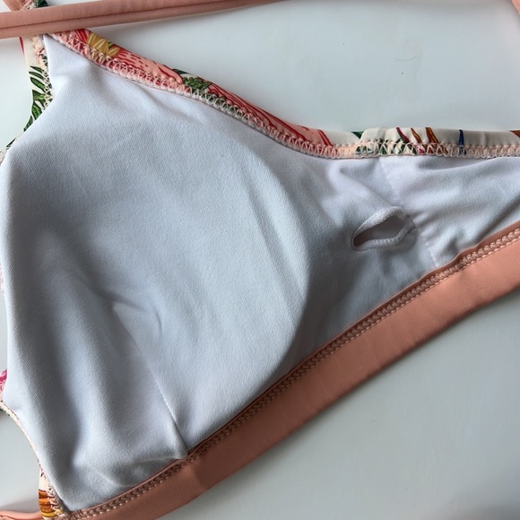 Cupshe Bikini - Picture 3 of 6